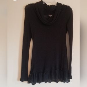 Medium black sweater